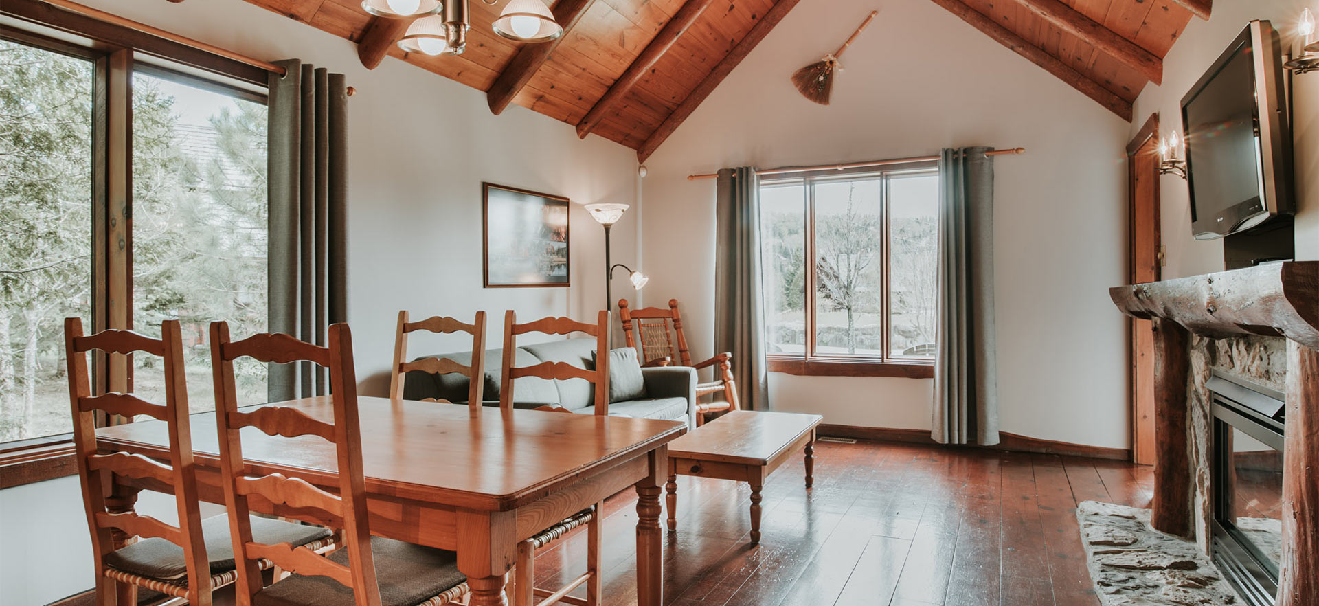 Chalet La Sérénité 1 chambre, salon- Chalets Royal Laurentien